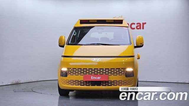 Hyundai Staria 3