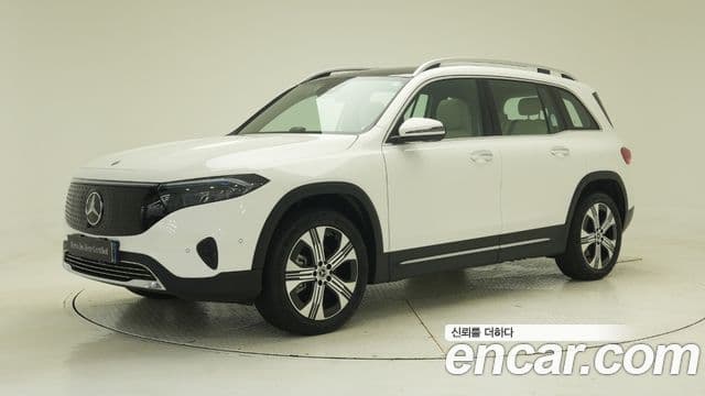 Mercedes-Benz EQB X243