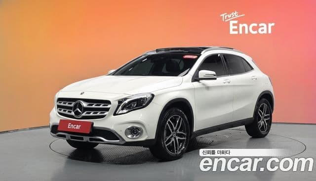 Mercedes-Benz GLA-Class X156