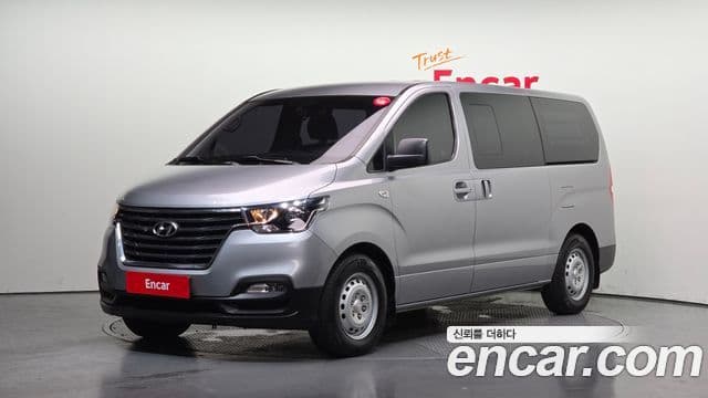 Hyundai The New Grand Starex