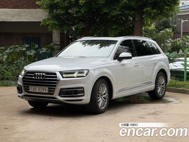 Audi Q7 (4M)
