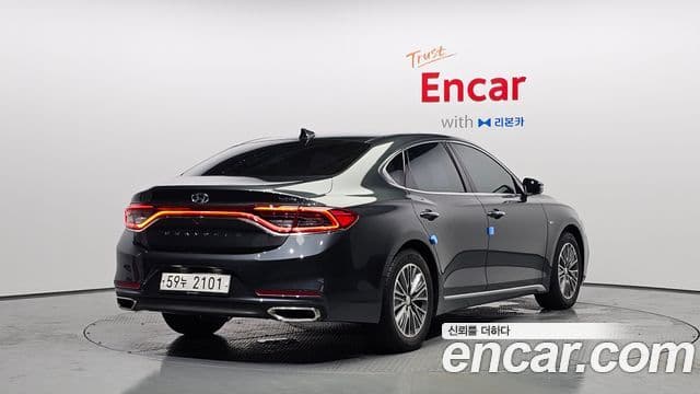 Hyundai Grandeur IG Hybrid 2