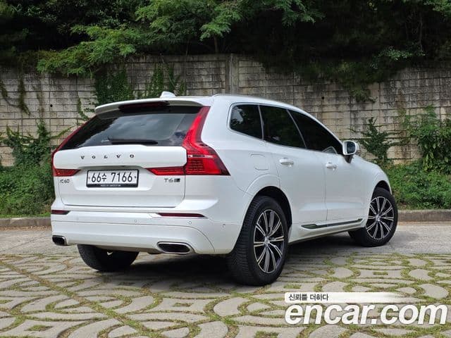 Volvo XC60 2nd Gen 2