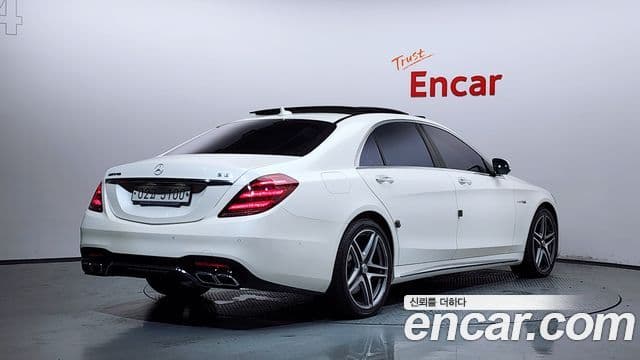 Mercedes-Benz S-Class W222 2