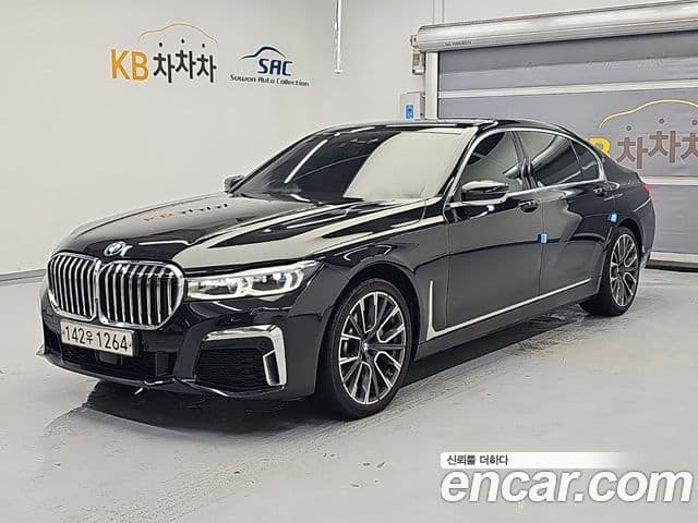 BMW 7 Series (G11)