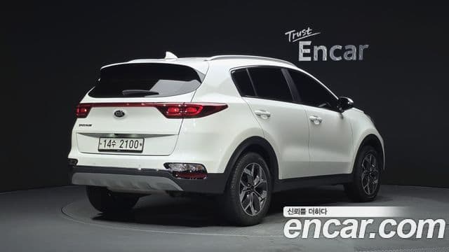 Kia Sportage The Bold 2