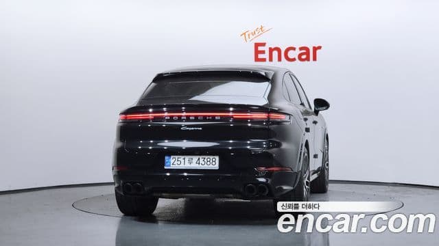 Porsche Cayenne (PO536) 4