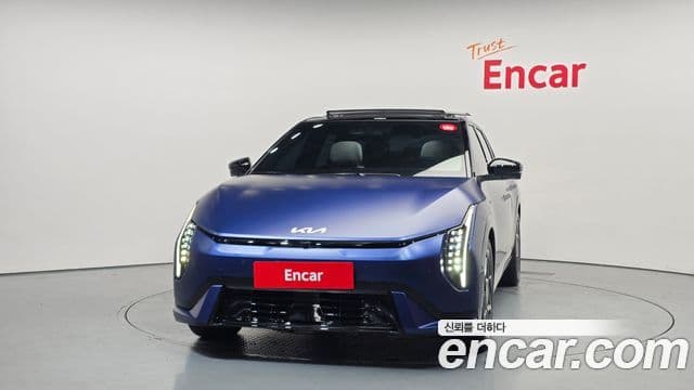 Kia EV4 3