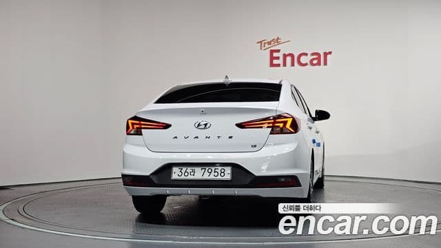 Hyundai The New Avante AD 4