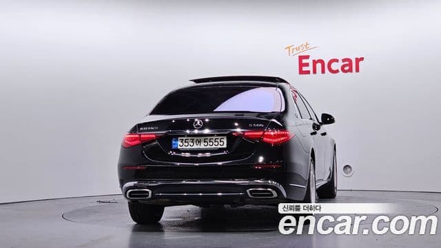 Mercedes-Benz S-Class W223 4