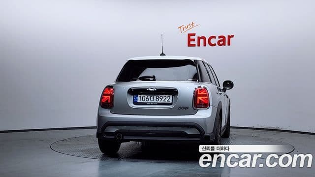 MINI Cooper 4