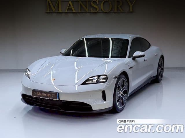 Porsche Taycan 1