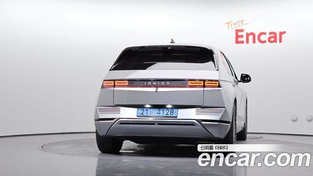 Hyundai Ioniq 5 4