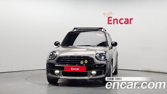 MINI Cooper Countryman 3