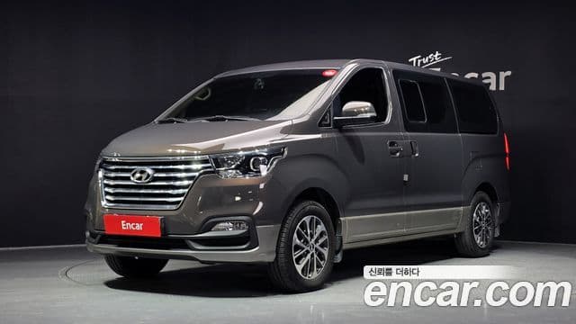Hyundai The New Grand Starex