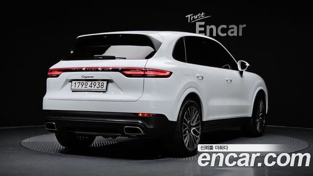 Porsche Cayenne (PO536) 2