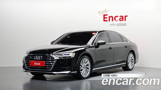 Audi A8 (D5)