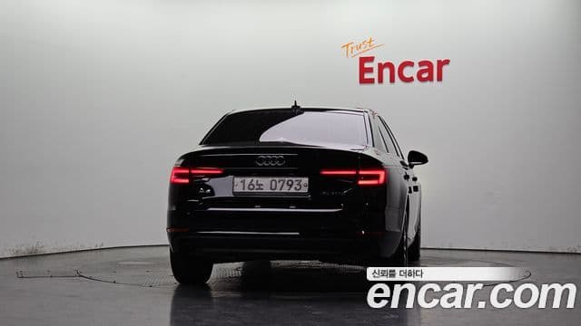 Audi A4 (B9) 4