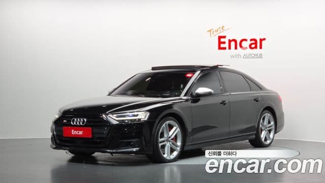 Audi S8 (D5)