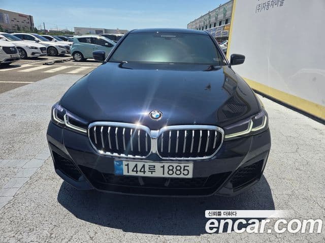 BMW 5 Series (G30)