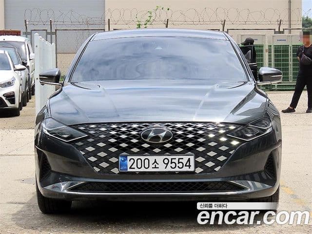 Hyundai The New Grandeur IG Hybrid