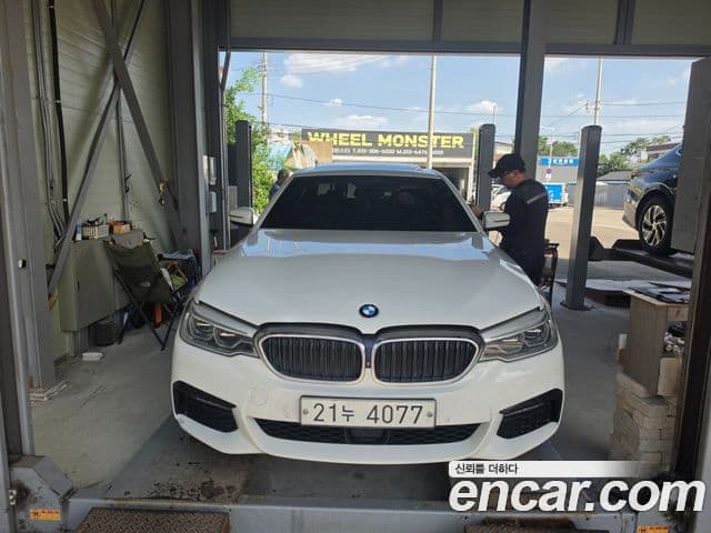 BMW 5 Series (G30)