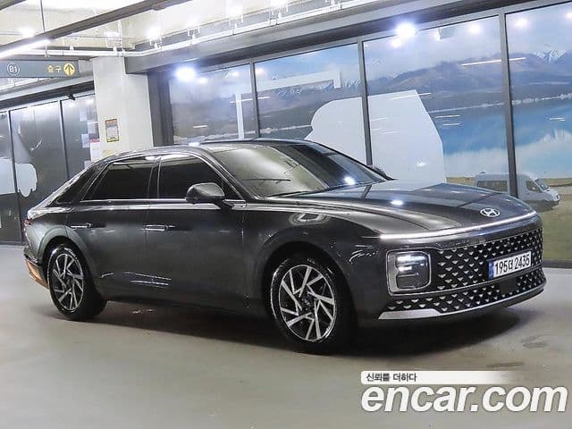 Hyundai Grandeur (GN7)
