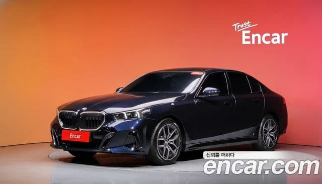 BMW 5 Series (G60)