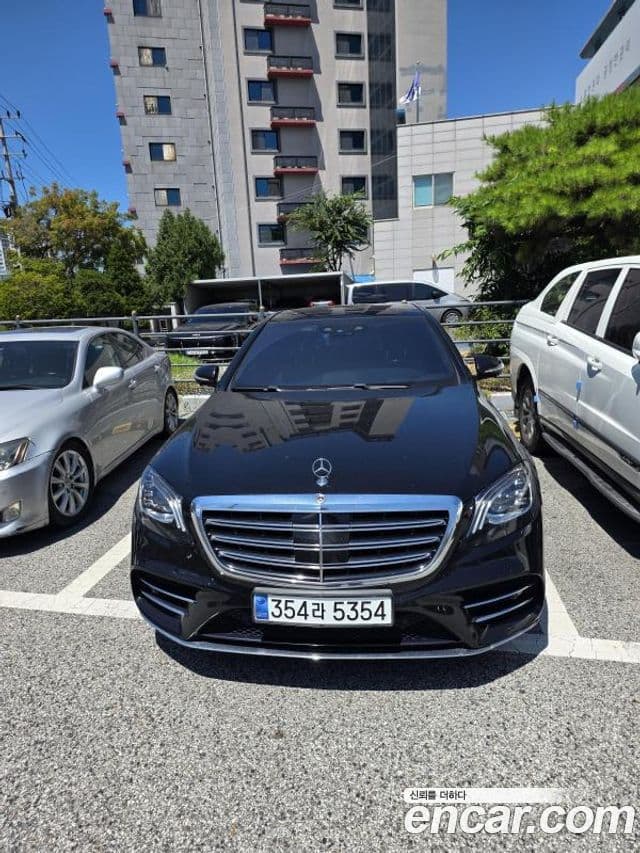 Mercedes-Benz S-Class W222