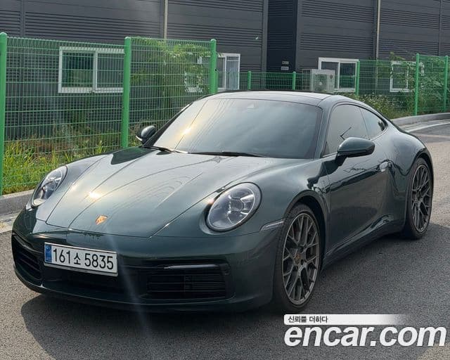 Porsche 911 (992)