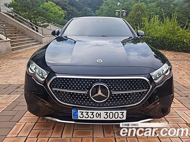 Mercedes-Benz E-Class W214