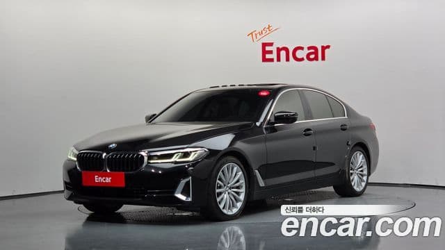 BMW 5 Series (G30)