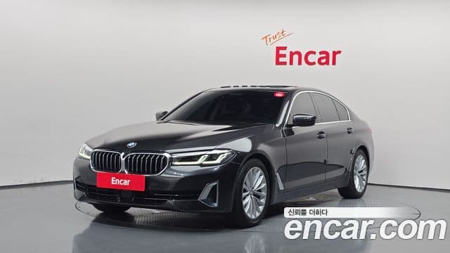 BMW 5 Series (G30)
