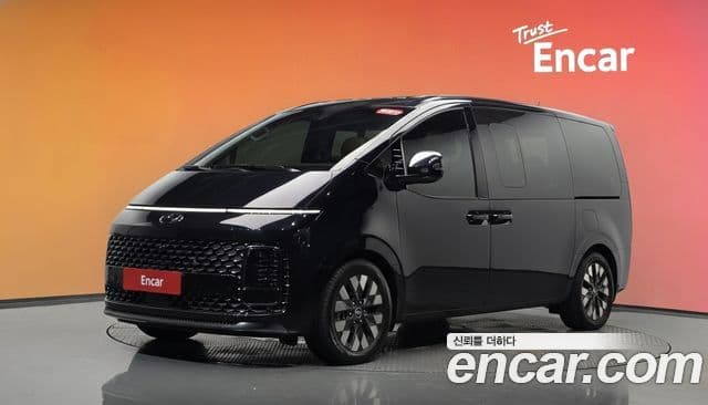 Hyundai Staria