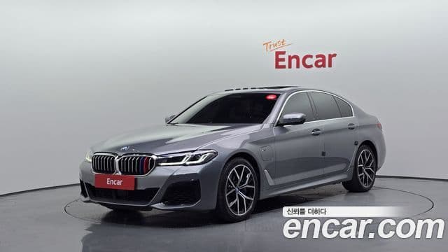 BMW 5 Series (G30)