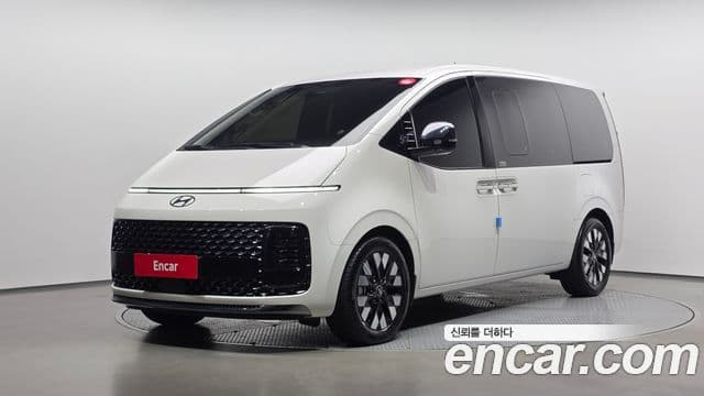 Hyundai Staria