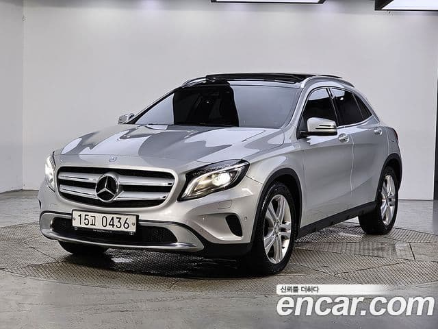 Mercedes-Benz GLA-Class X156