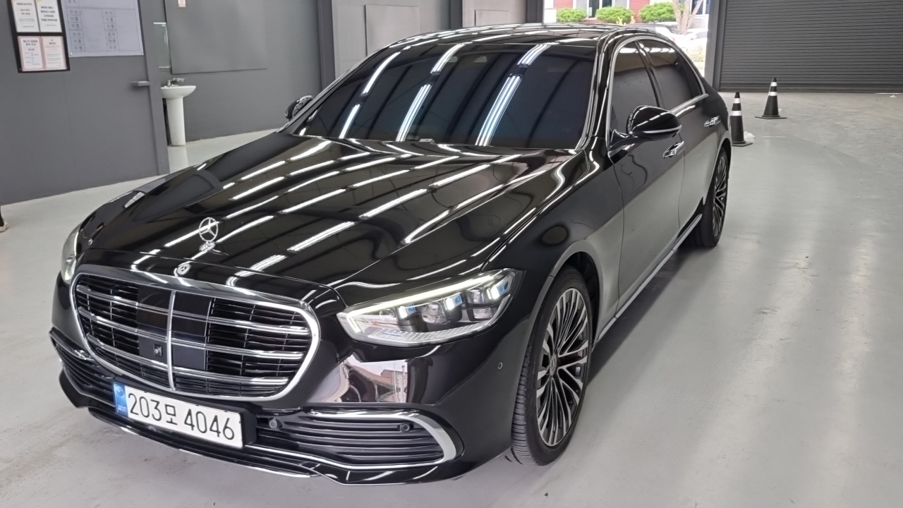 Mercedes-Benz S-Class W223