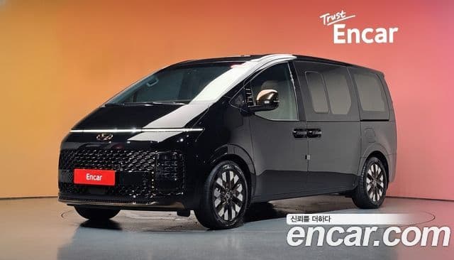 Hyundai Staria