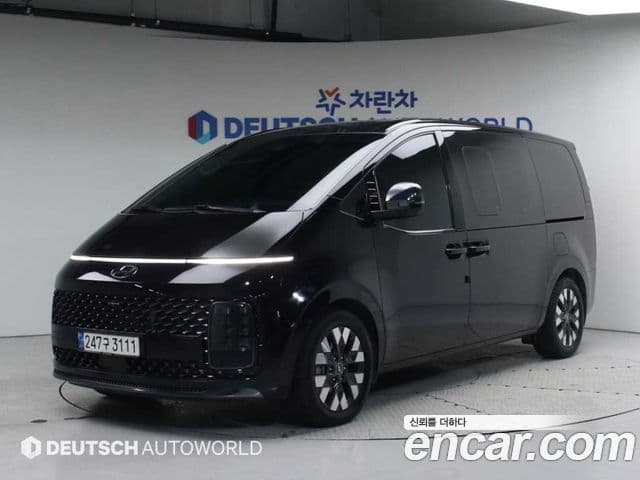 Hyundai Staria
