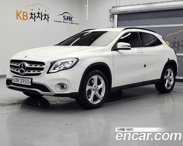 Mercedes-Benz GLA-Class X156