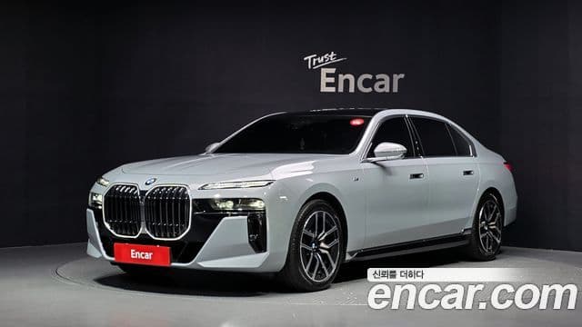 BMW 7 Series (G70)