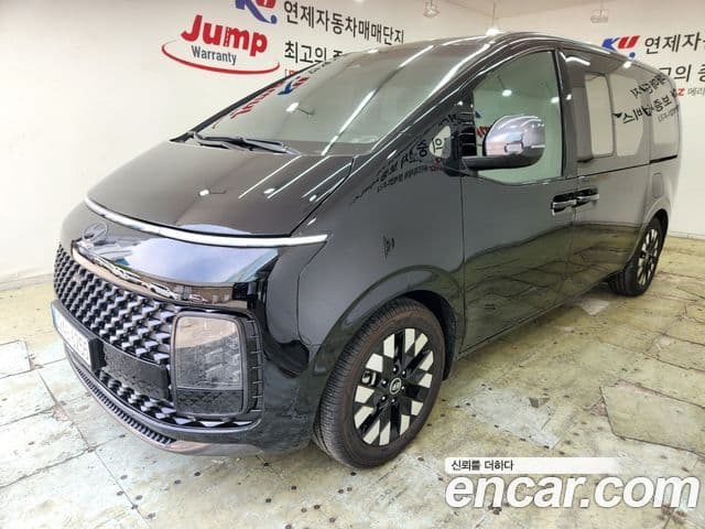 Hyundai Staria