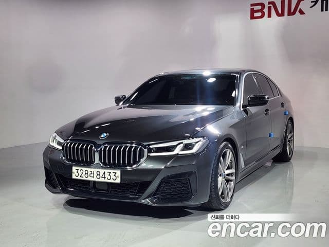 BMW 5 Series (G30)