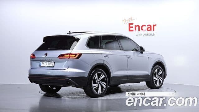 Volkswagen Touareg 3rd Gen 2