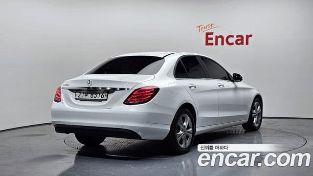 Mercedes-Benz C-Class W205 2