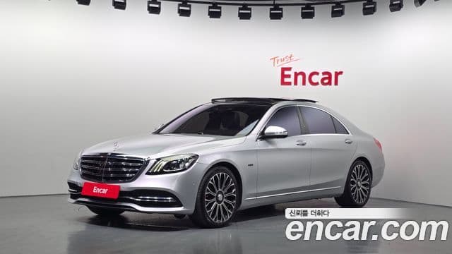 Mercedes-Benz S-Class W222