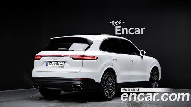 Porsche Cayenne (PO536) 2