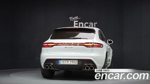 Porsche Macan 4