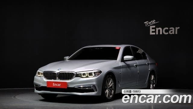 BMW 5 Series (G30)